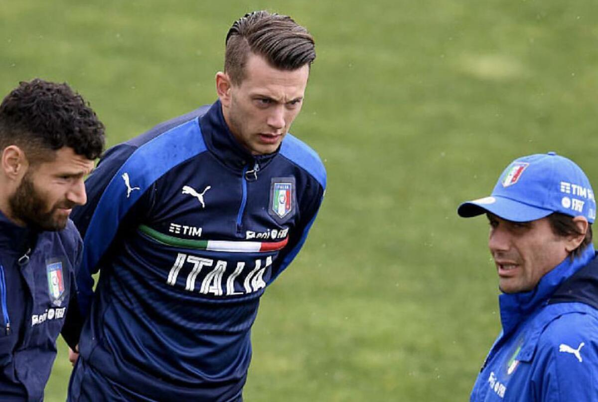 Bernardeschi sarà escluso da Conte, Astori in forse. Tutte le possibili scelte sulle convocazioni per Euro2016 - 