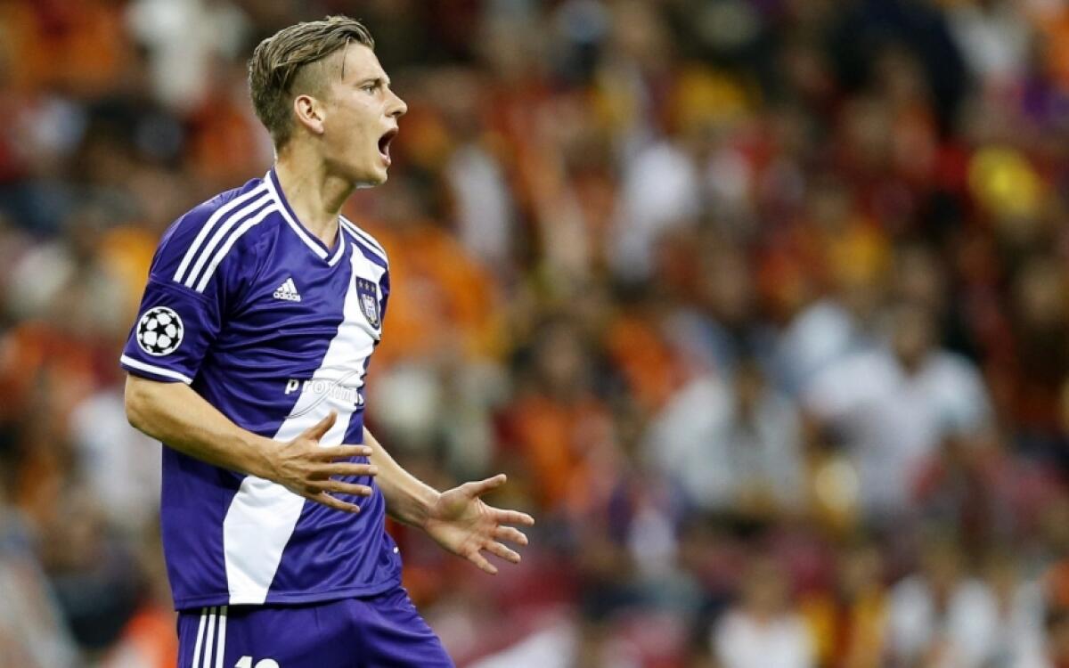 Samp incassa 30 milioni e punta 4 obiettivi viola. Lo scherzetto di Ferrero rischia di fare male... - Galatasaray Istanbul vs RSC Anderlecht...epa04403219 RSC Anderlecht's Dennis Praet reacts after missing a chance during the UEFA Champions League Group D soccer match between Galatasaray and RSC Anderlecht in Istanbul, Turkey, 16 September 2014.  EPA