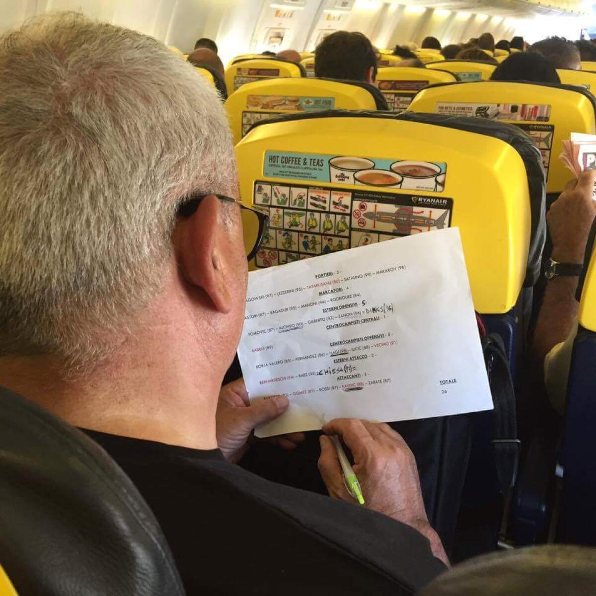 Corvino e la verità sulla foto rubata in aereo che circola in rete - 