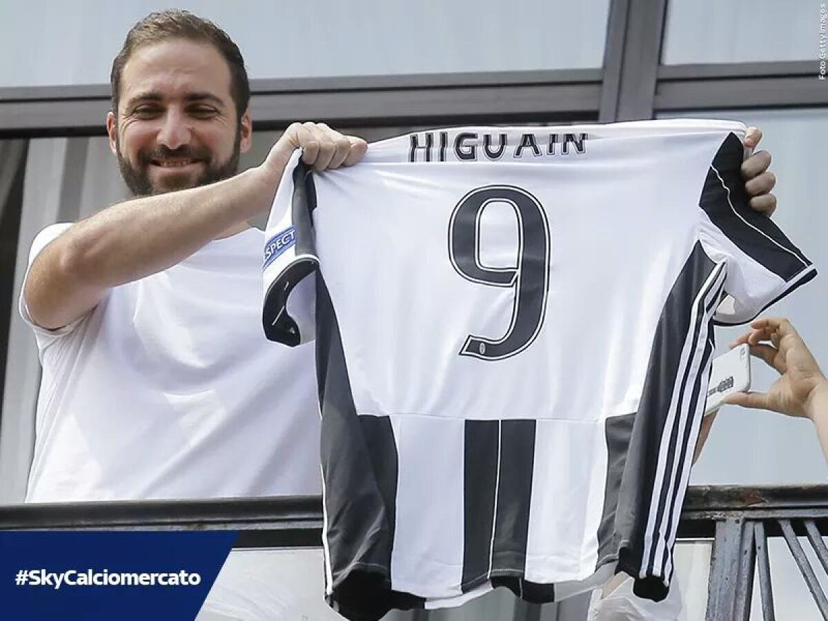 Higuain, che coraggio: "La Juventus la mia famiglia, Dybala e la Champions.." - 