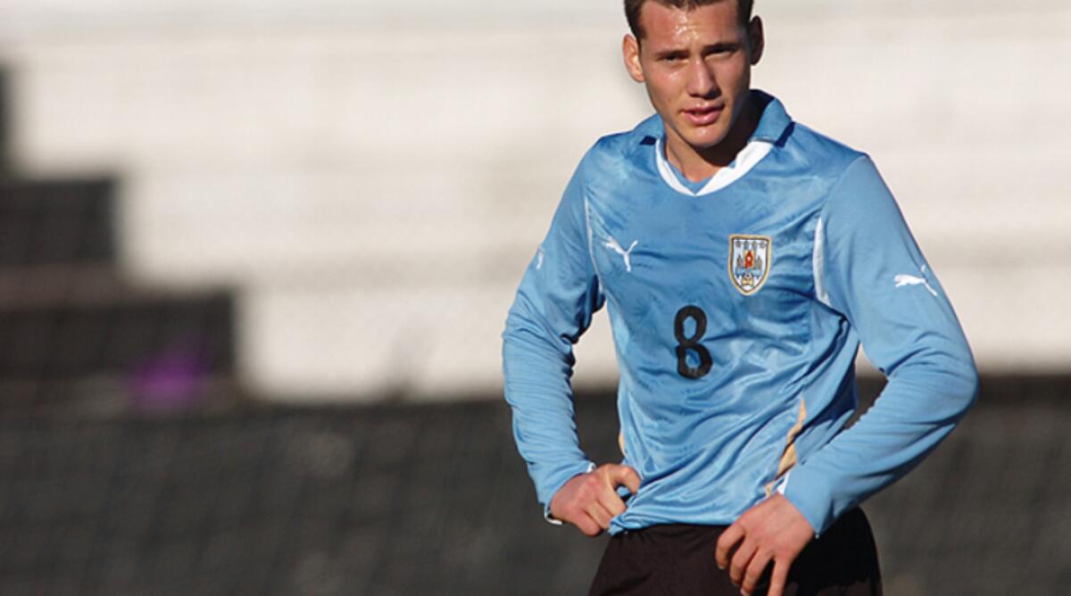 Ufficiale, dal Siviglia arriva Cristoforo, ecco chi è il nuovo mediano della Fiorentina - 