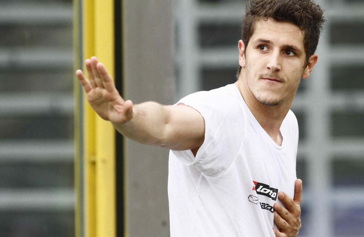 Salta la trattativa per il ritorno di Jovetic alla Fiorentina. La società viola non vuole pagare l'ingaggio al calciatore - 