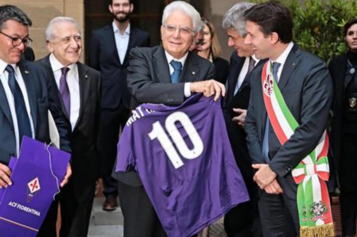 La Fiorentina campione d'Italia nel 56 avrà intitolata una piazza a Firenze, ecco quale. Lo ha deciso il comune - 