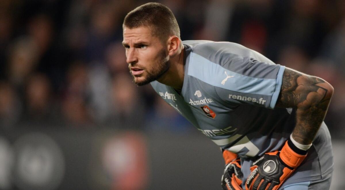 Costil rivela: "Avevo l'accordo con la Fiorentina ma il Rennes non è riuscito a trovare il sostituto ed è saltato tutto" - 