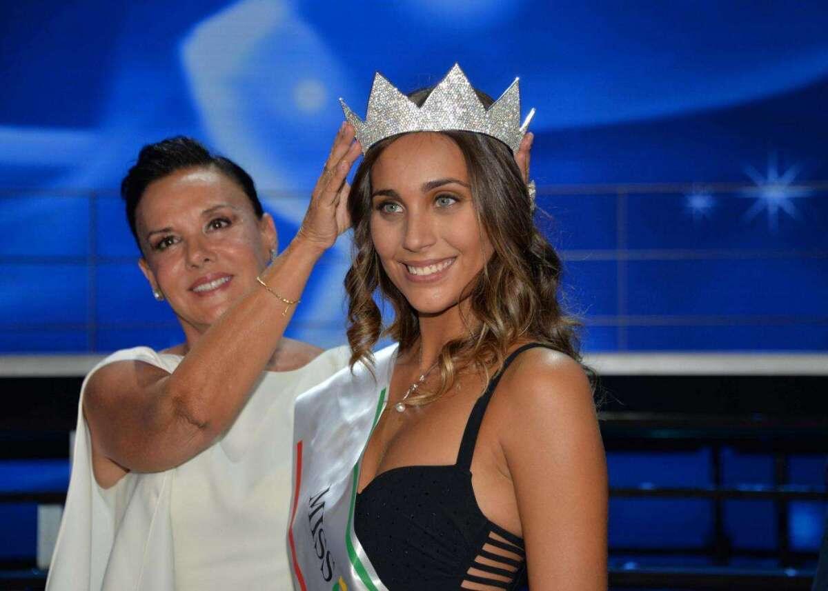 Miss Italia: "Vi racconto come sono diventata tifosa viola. Mi piace Bernardeschi, un bel ragazzo". - 
