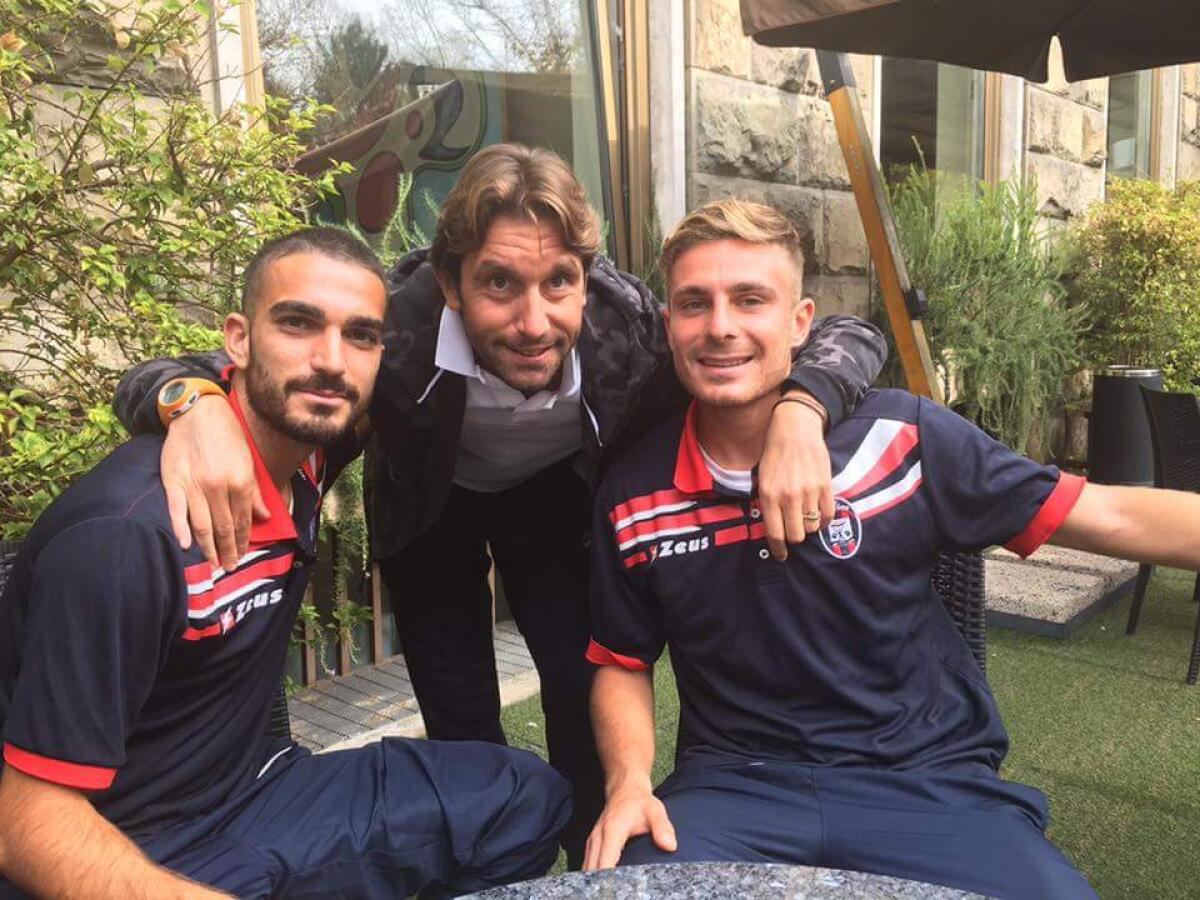 L'allenatore della Fiorentina primavera nel ritiro del Crotone per Fazzi e Capezzi - 