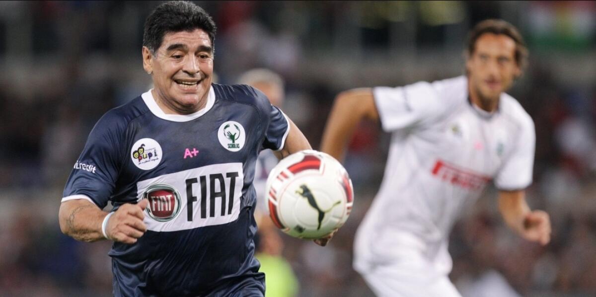 Maradona litiga con Veron: "Sei un figlio di...." Ma siamo alla partita del cuore... - 