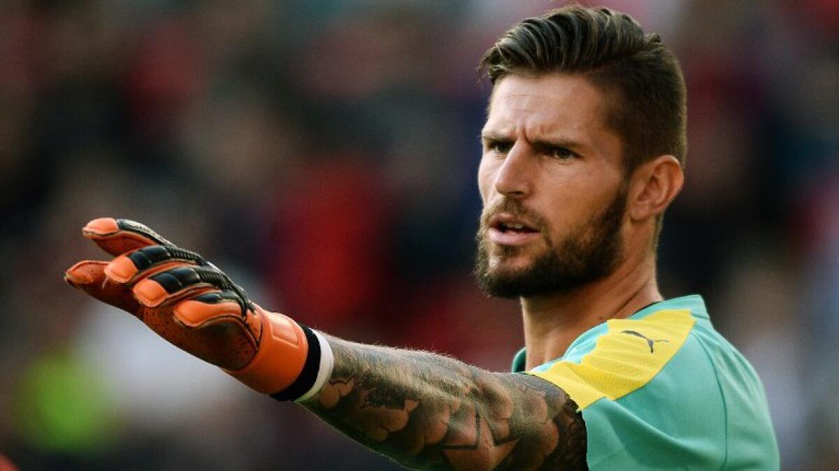 Costil, altro che Fiorentina: "Cambio squadra, vorrei il Milan" - 