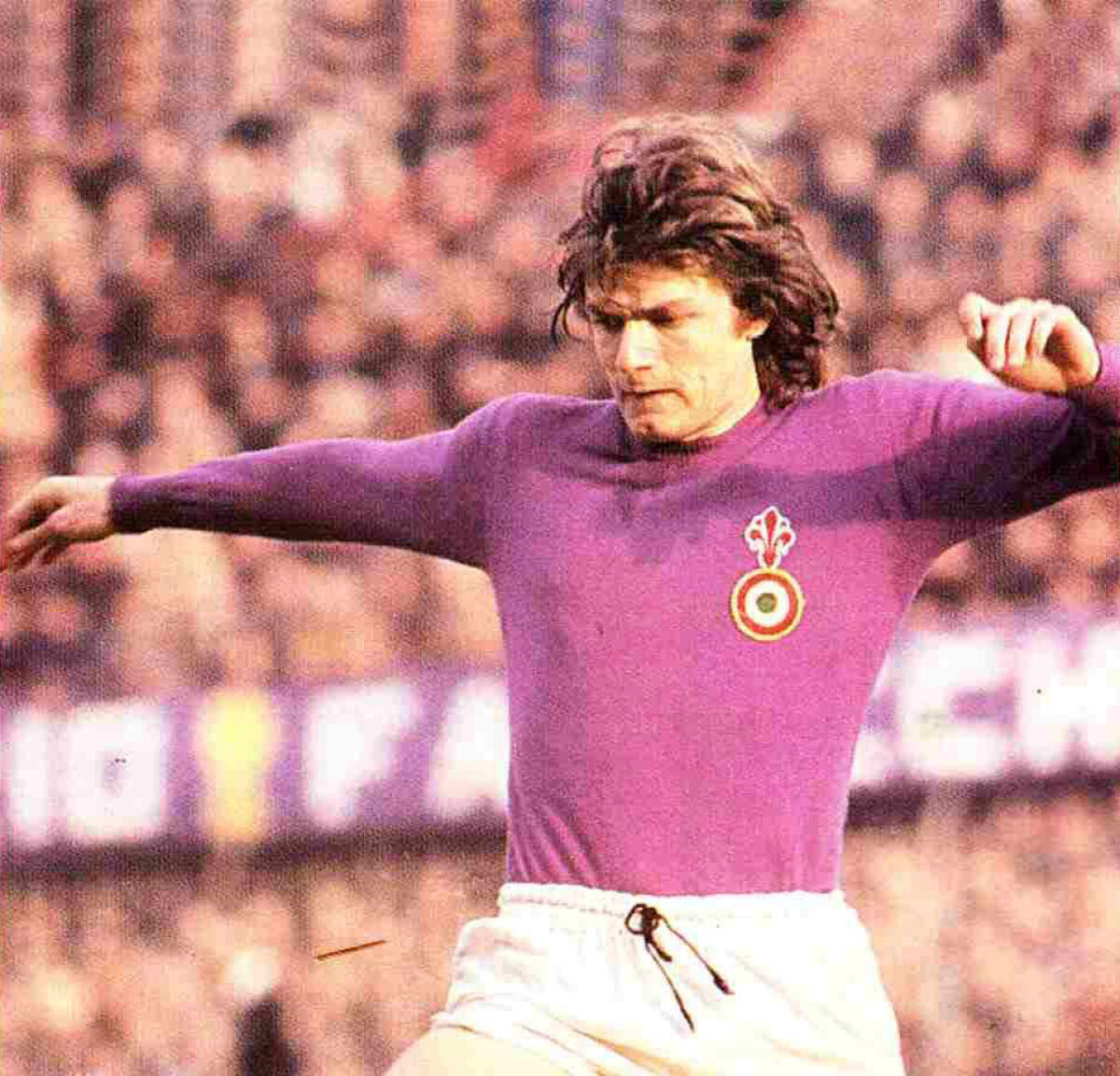 "IL GIORNO PIÙ BELLO DELLA MIA VITA, A CASA STAVO MALE. NON SARÒ SOLO UNA BANDIERA PER LA FIORENTINA" - Fonte: Wikipedia