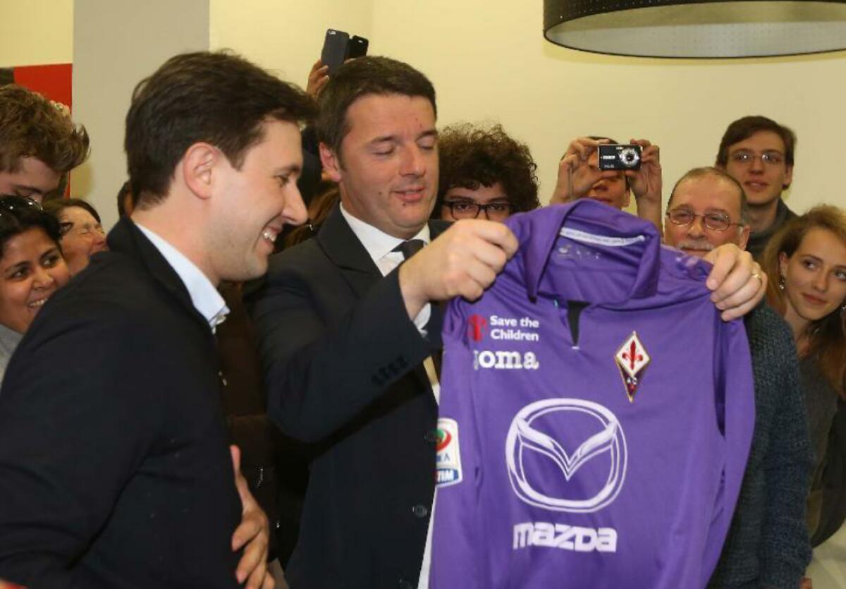 Renzi stanzia 2 miliardi per Firenze e dice: "Qui ci vorrebbe lo scudetto, ma questo..." - 