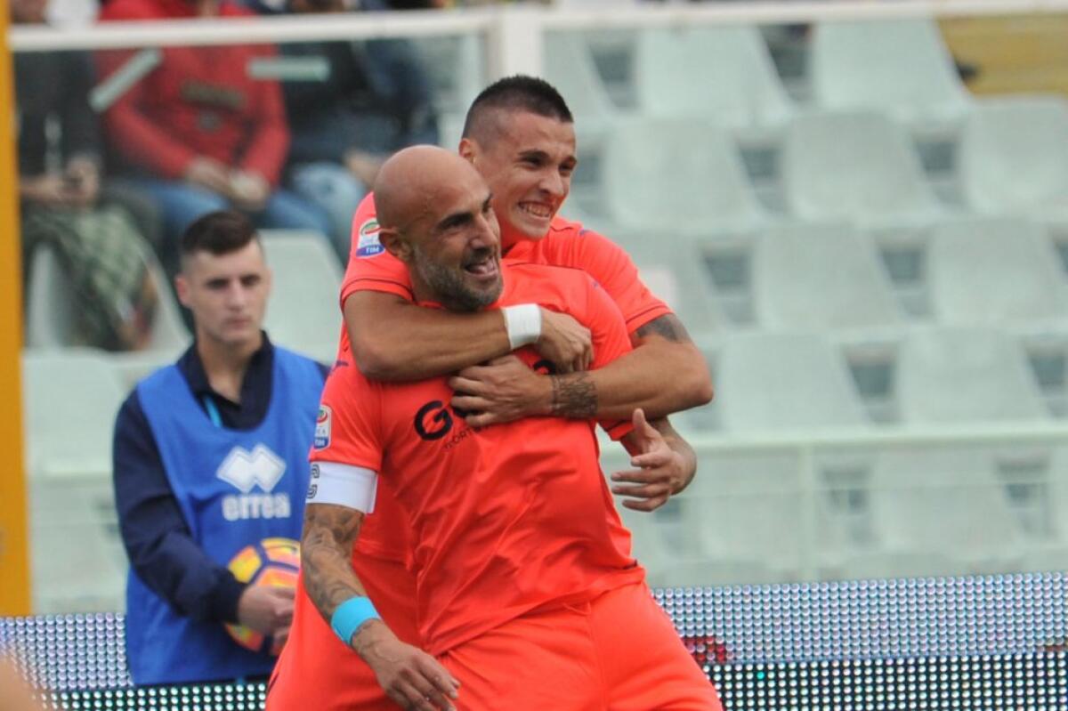L'Empoli sente odore di Fiorentina e si sveglia. 0-4 al Pescara. Maccarone e Saponara show, bene Pasqual - 