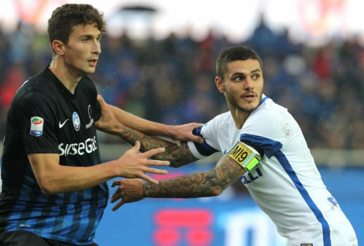 Intanto la Juventus prende il gioiello Caldara dall'Atalanta. Pinilla va a Genova, Pavoletti a Napoli - 