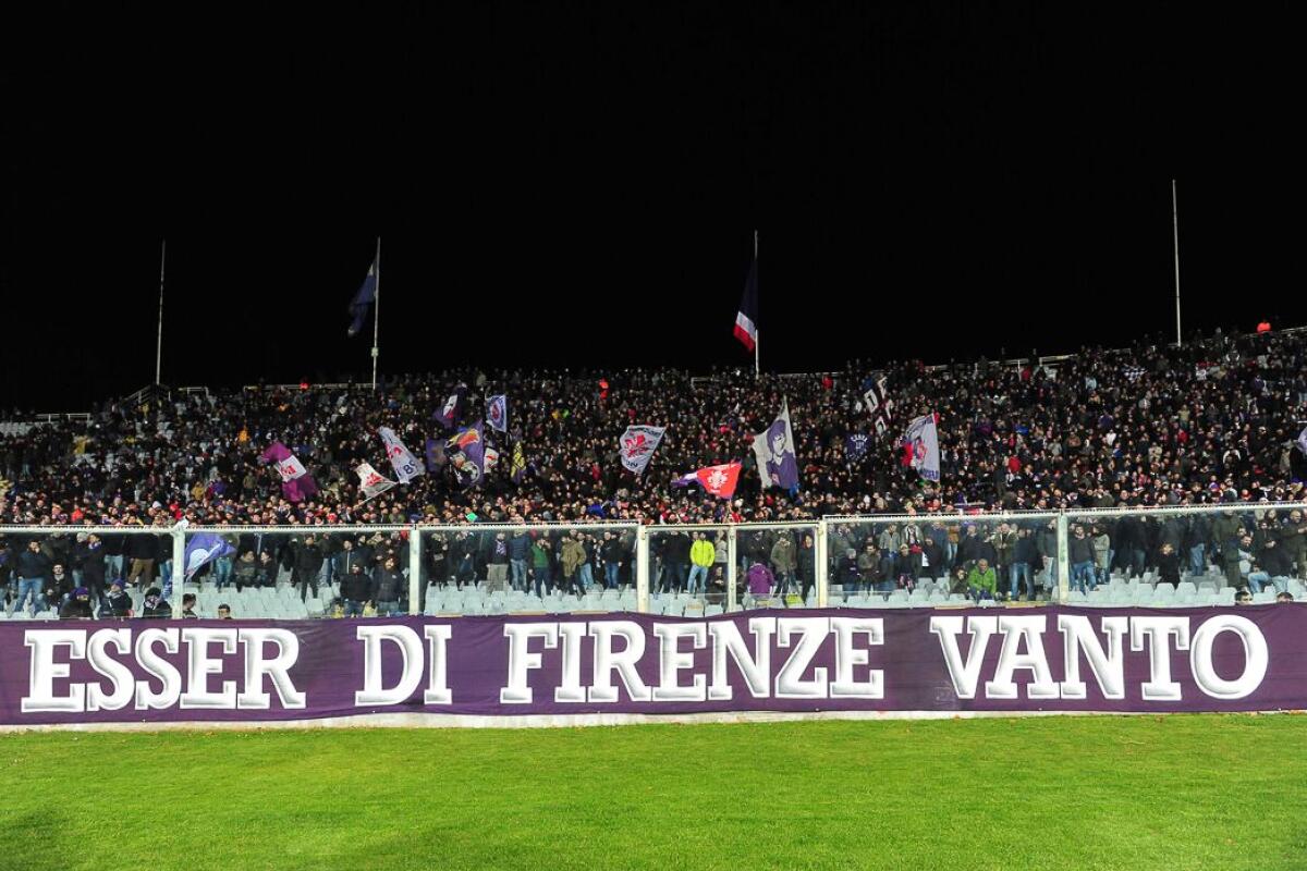 LUCI CHE PORTANO VIA LE TENEBRE. CARO BABBO NATALE... - Firenze, stadio Artemio Franchi, 12.12.2016, Fiorentina-Sassuolo, Foto Fiorenzo Sernacchioli. Copyright Labaroviola.com