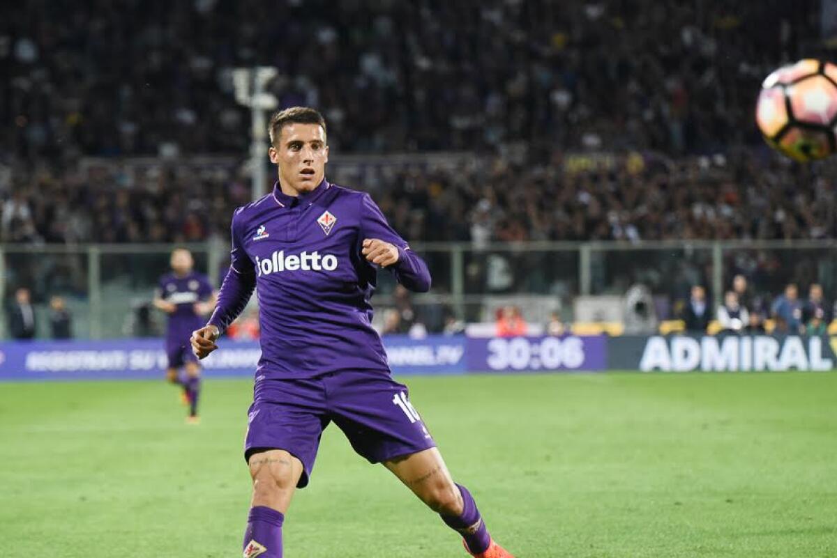 IL BARÇA PUNTA UNA PISTOLA ALLA TEMPIA DI SOUSA: QUANDO LA LIBERTÁ È MESSA ALLE STRETTE... - Firenze, stadio Artemio Franchi, 16.10.2016, Fiorentina-Atalanta, Foto Fiorenzo Sernacchioli. Copyright Labaroviola.com