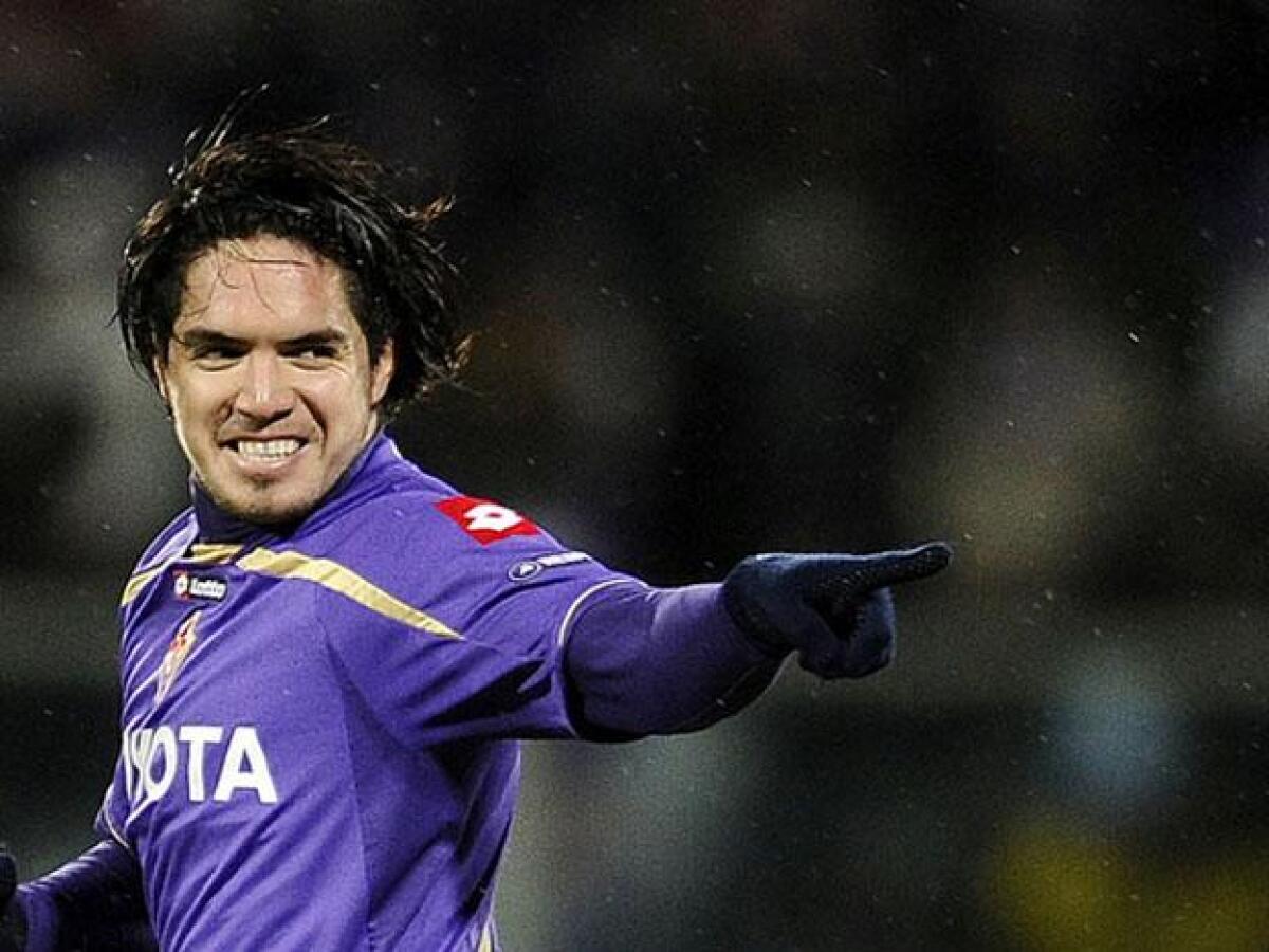 Vargas torna in campo, giocherà nell'Universitario di Lima - 