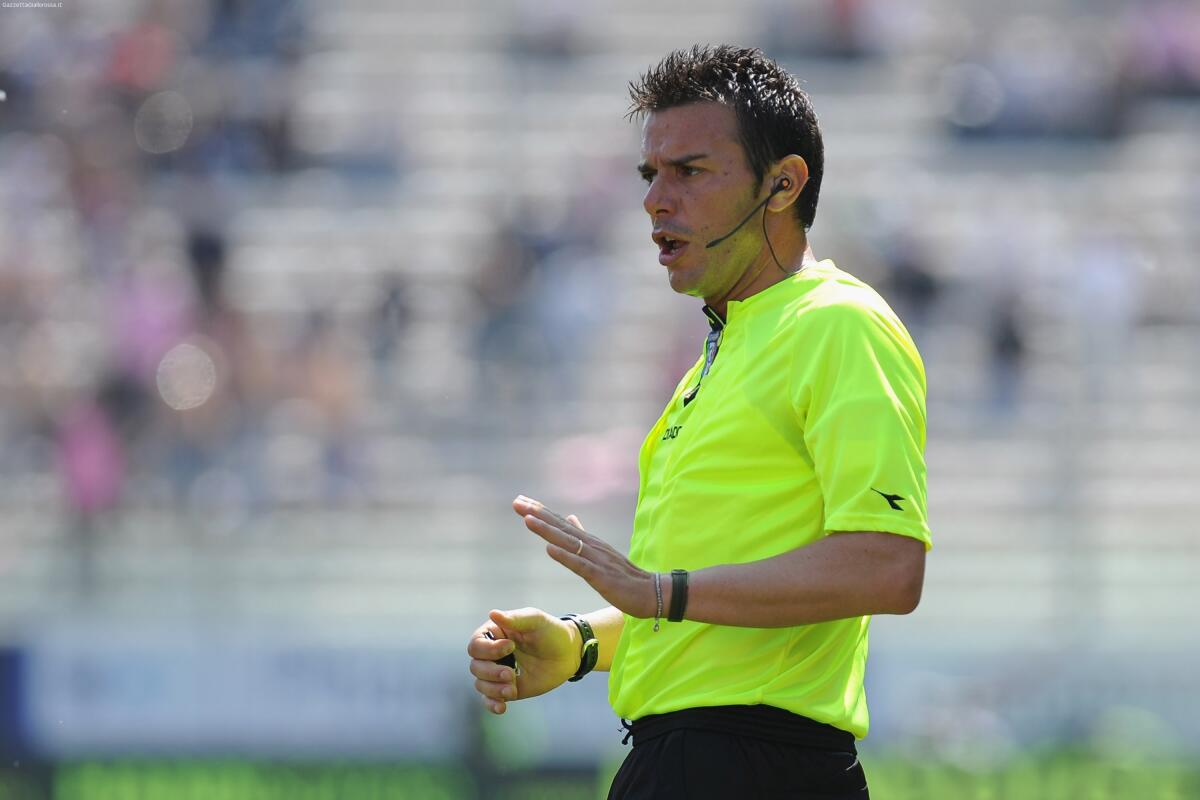 Per Fiorentina-Chievo c'è Celi. Posado e Valeriani gli assistenti - 