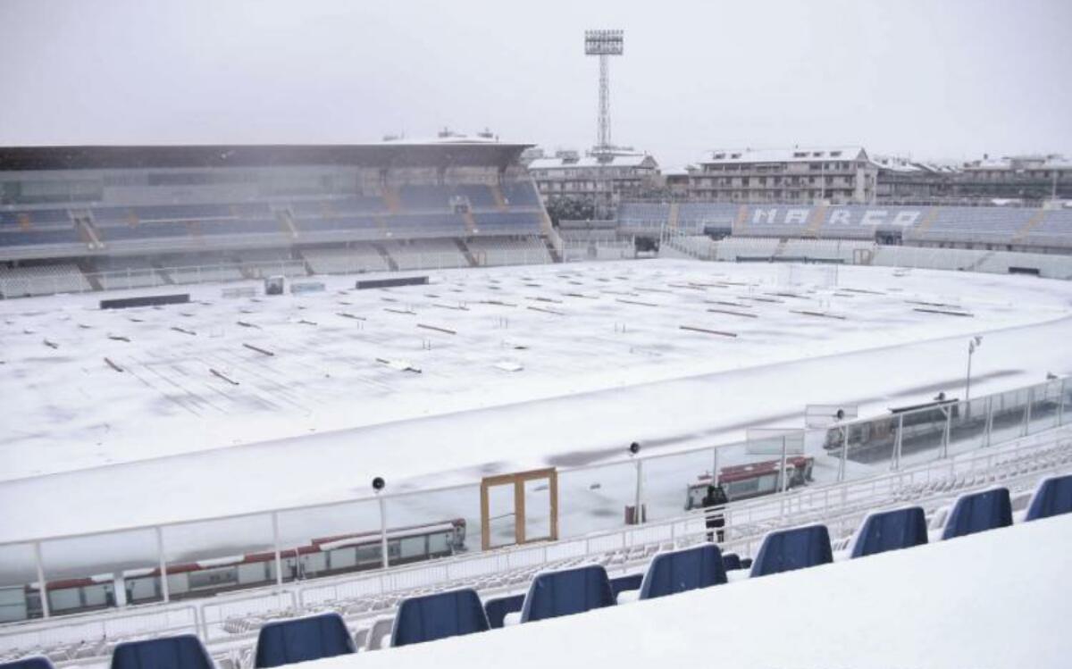 UFFICIALE, PESCARA - FIORENTINA RINVIATA PER NEVE - 