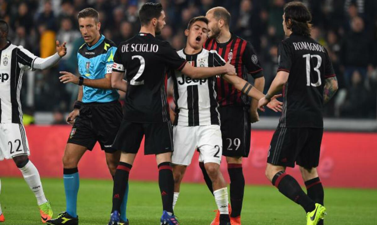 Milan derubato contro la Juventus? I giocatori del Milan denneggiano gli interni dello Stadium - 