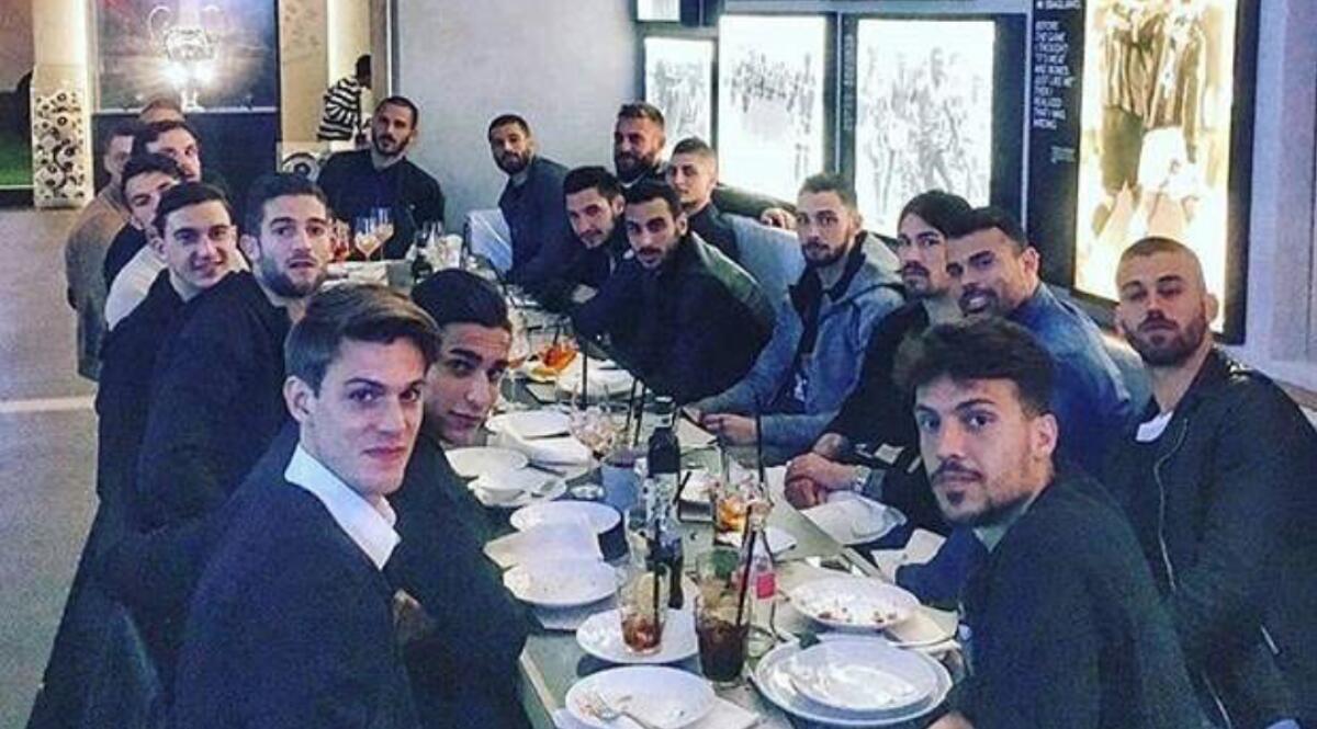 In pieno centro a Firenze, nel locale di Spalletti, Dainelli e Gilardino tutta la nazionale a cena - 