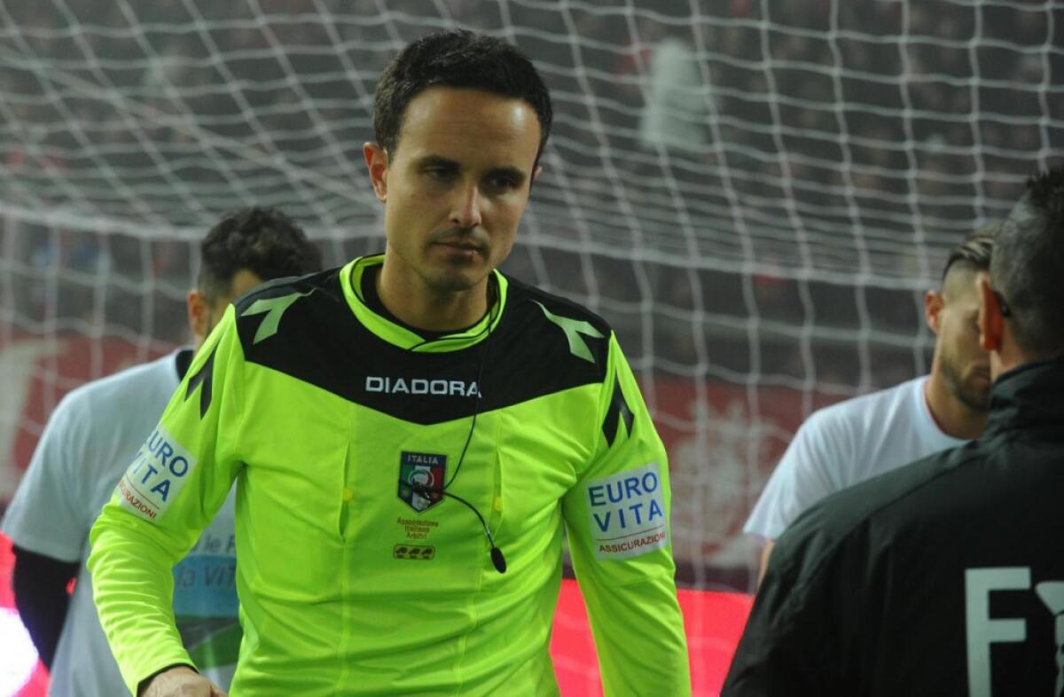 Fiorentina-Pescara affidata a Martinelli, per lui sarà la prima direzione in Serie A - 