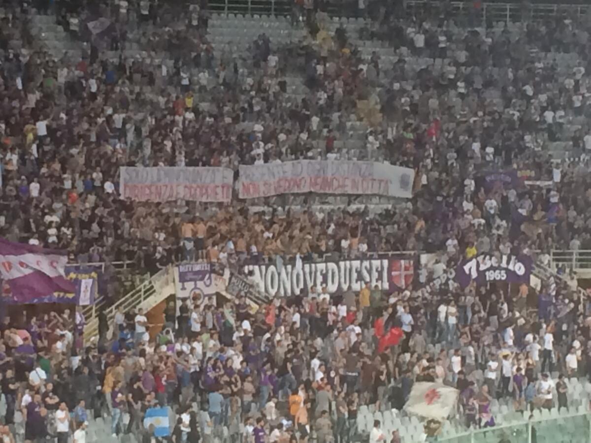 Curva Fiesole: "Solo la minoranza è presente ad ogni distanza. Dirigenza e proprietà non si vedono neanche in città..." - 