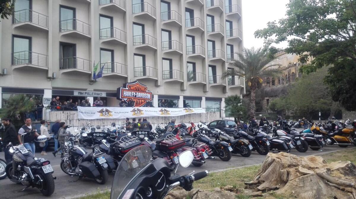 Notte senza dormire per la Fiorentina a Palermo, colpa delle Harley Davidson! - 