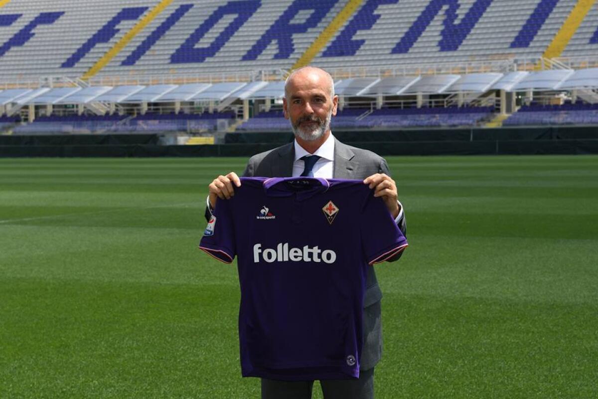 Entusiasmo e disponibilità, cosi Pioli si è presentato ai tifosi viola nella sua prima giornata a Firenze - 