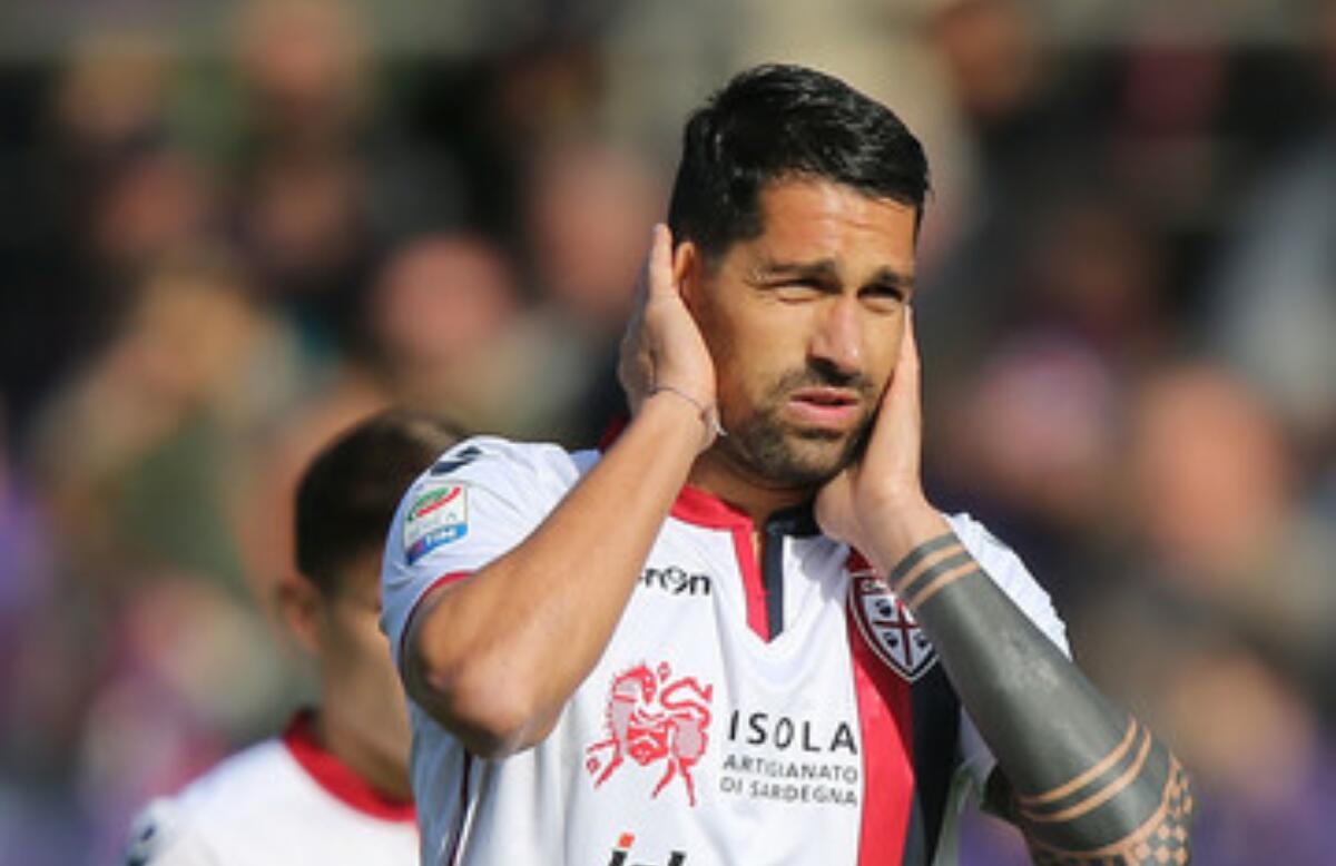 Di Marzio: "Fiorentina chiede Borriello al Cagliari, il suo arrivo non esclude quello di Simeone" - 