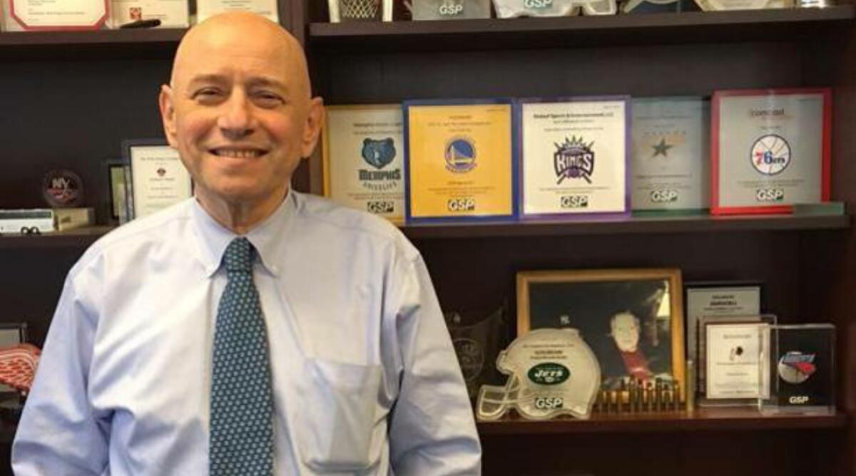 Potrebbe essere Sal Galatioto l'uomo della svolta per la vendita della Fiorentina, i possibili compratori non mancano - 