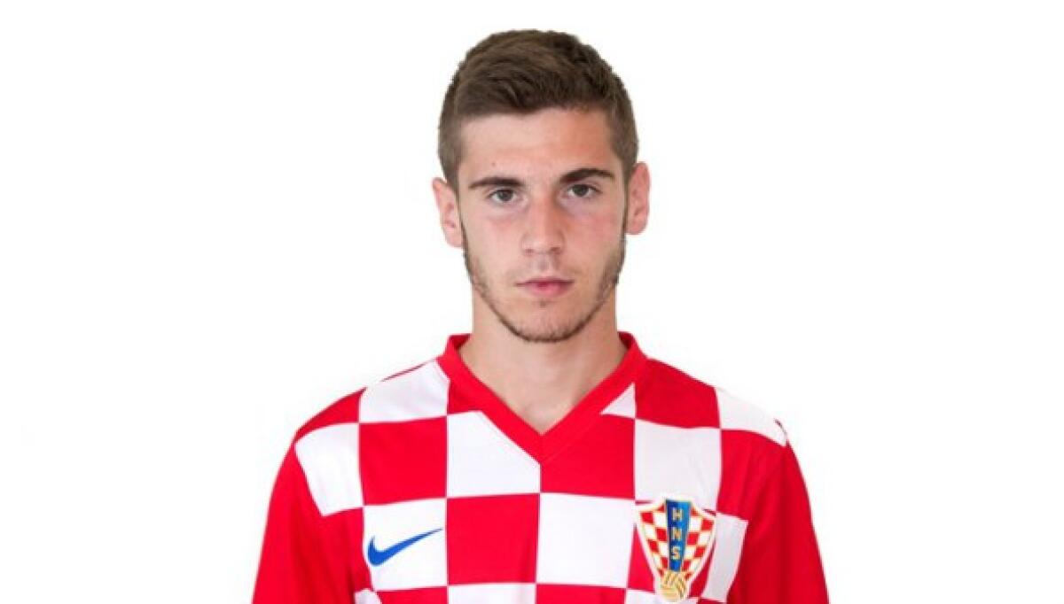 La Fiorentina ha individuato in Croazia il sostituto di Badelj: è Knezevic della Dinamo Zagabria - 