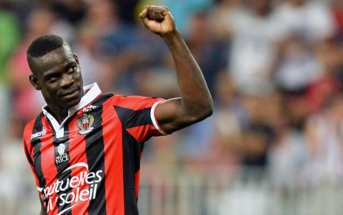 Niente ritorno in Italia per Balotelli a parametro zero. Il Nizza lo ha ripreso e rinnovato il contratto - 