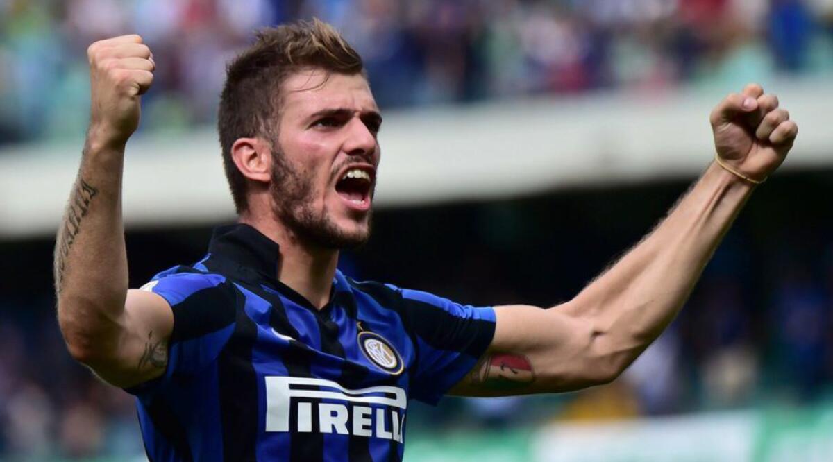 La Nazione, Santon potrebbe arrivare alla Fiorentina. È nella lista di Pioli e Corvino - 