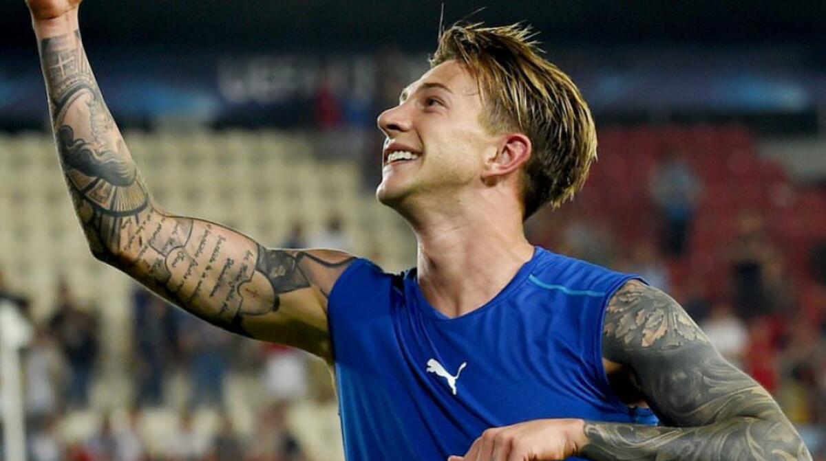 L'Italia resiste solo un tempo, segna Bernardeschi ma vince la Spagna 3 a 1 - 