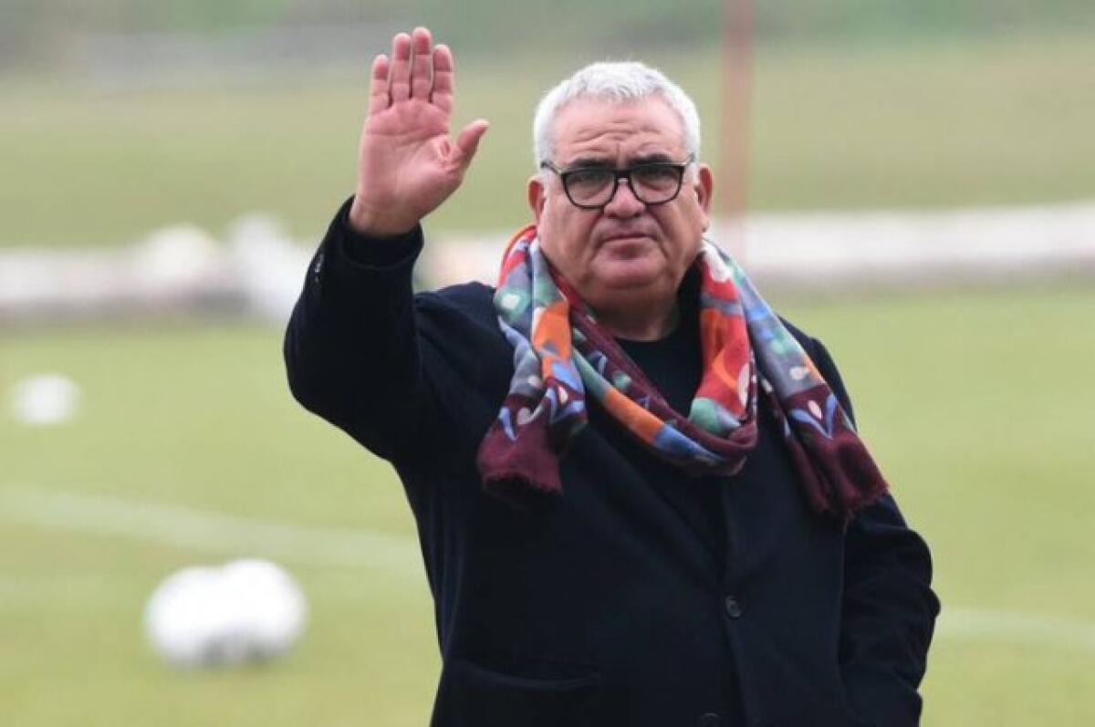 Corvino lascia l'hotel con l'agente Simonian, proposti alcuni talenti per la Viola - 