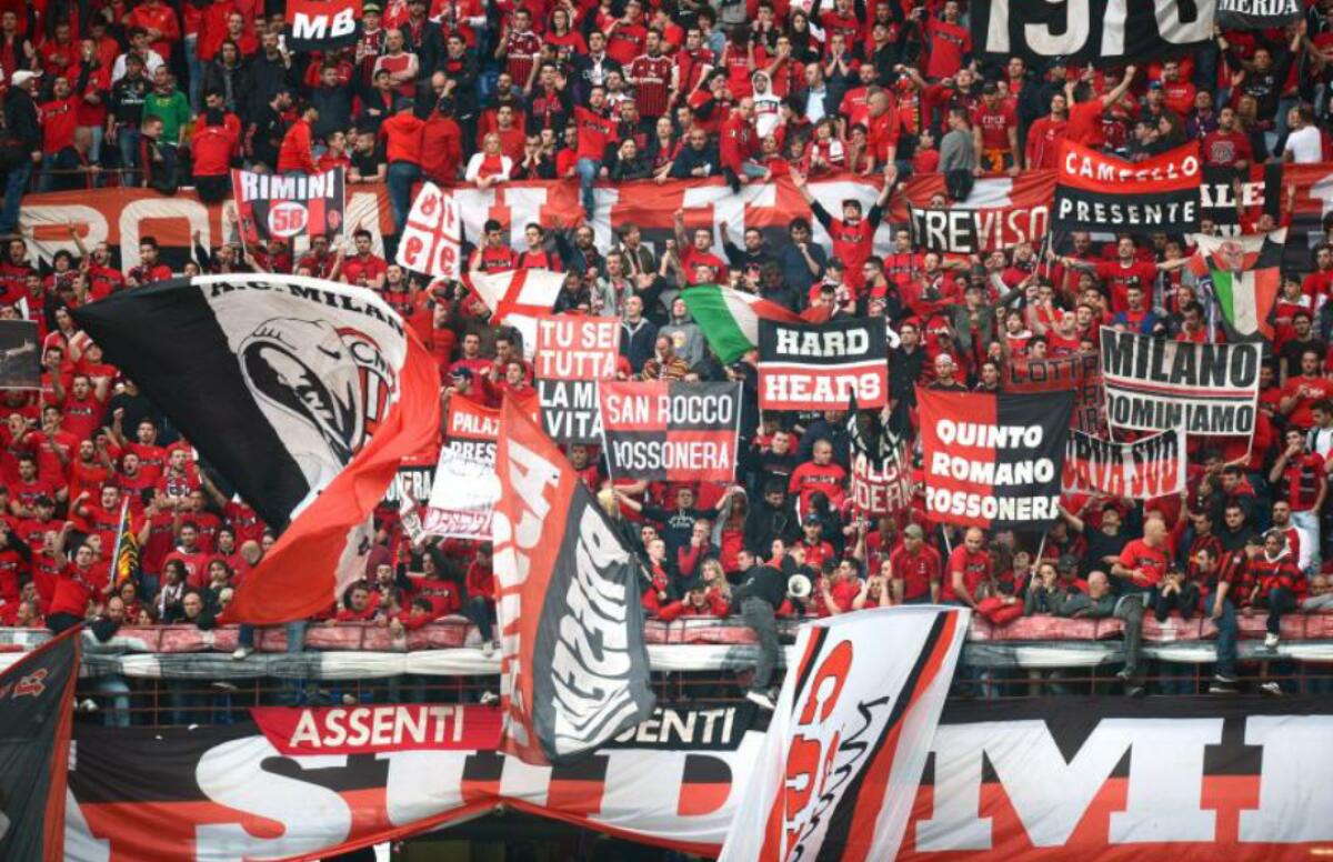 Tifosi del Milan contro Raiola, ecco il comunicato: "Incredibile e vergognoso il ricatto su Donnarumma che sta avvenendo" - 