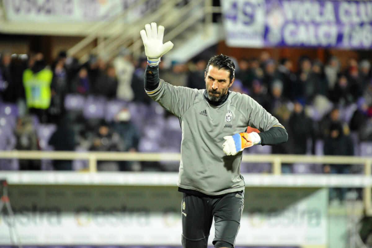 Foto, striscione eloquente sotto casa Buffon in Toscana: "Graçias Real Madrid" - Firenze, stadio Artemio Franchi, 15.01.2017, Fiorentina-Juventus, Foto Fiorenzo Sernacchioli.