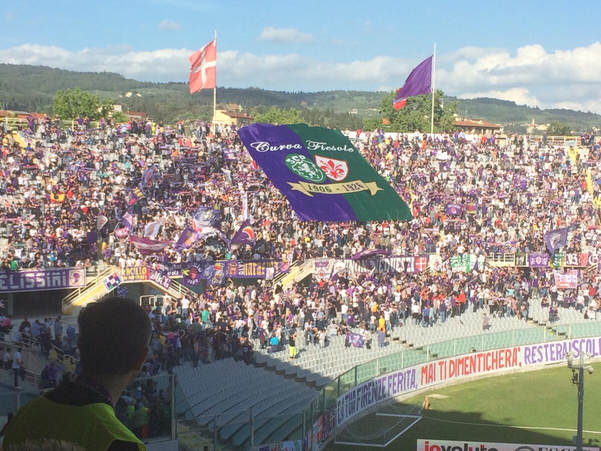 Fine primo tempo tra Sporting Lisbona e Fiorentina: 1-0 per i portoghesi - Coreografia per lo Sporting Lisbona