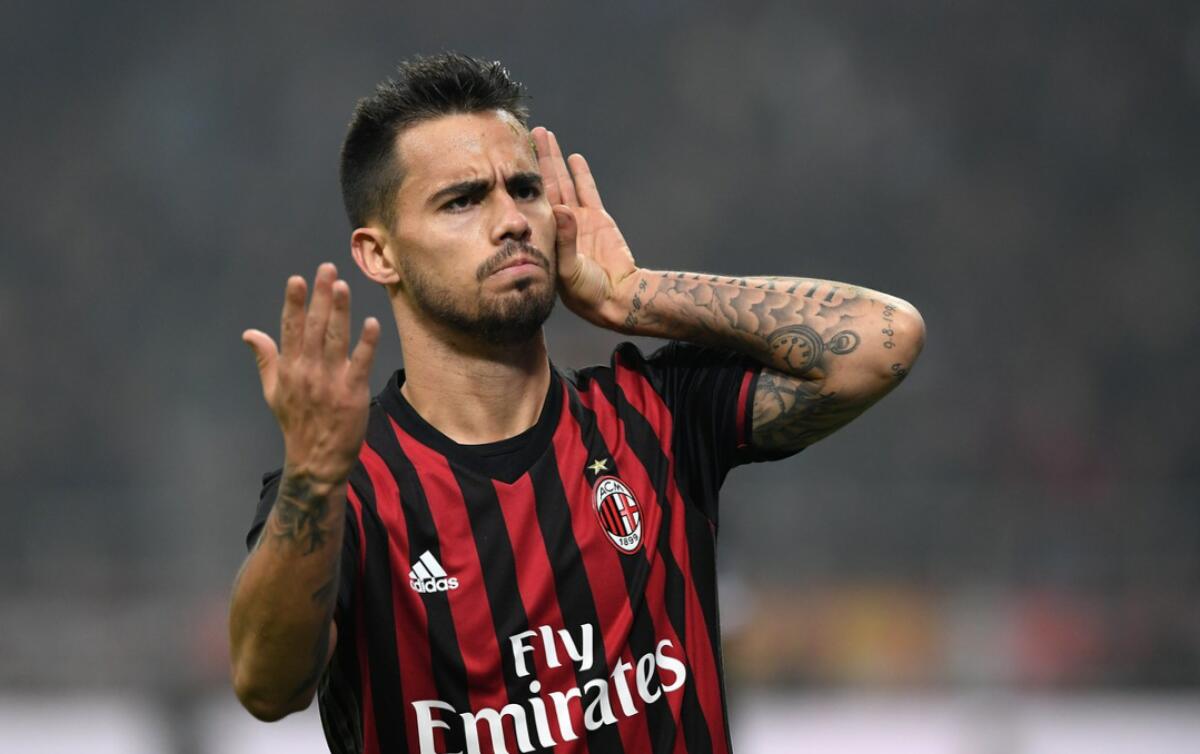 La Nazione, a Firenze può arrivare Suso dal Milan nell'affare Kalinic. Il cambio di procuratore un indizio? - 