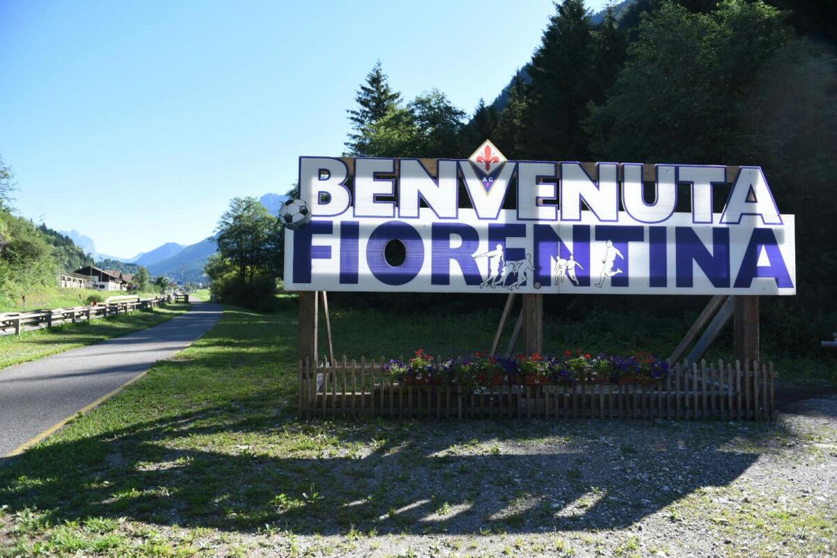 La giornata della Fiorentina nel ritiro di Moena. Musica di sottofondo, gps e fotocellule con sensori - 