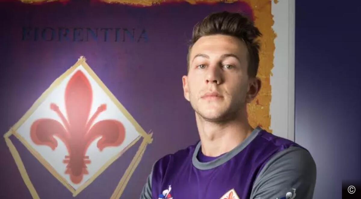 Bernardeschi non si presenta nel ritiro della Fiorentina, certificato medico "gastroenterite acuta" - 