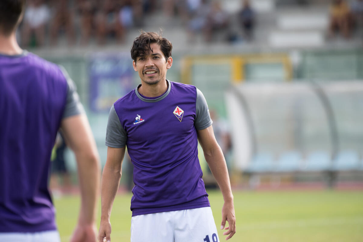 Corvino lavora alle cessioni di Mati Fernandez, Rebic, Baez e Schetino. Monte ingaggi diminuito di quasi 40 milioni - Viareggio, Stadio dei Pini, 13.08.2017, Fiorentina-Parma, Foto Fiorenzo Sernacchioli. Copyright Labaroviola.com Mati Fernandez