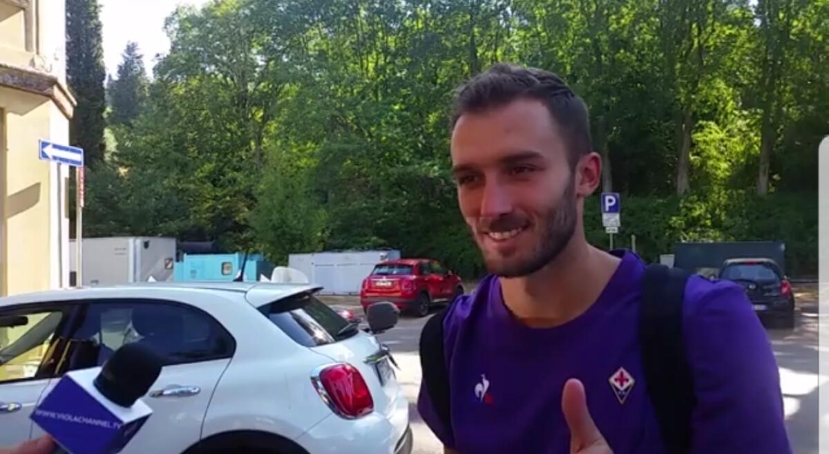 Pezzella alle visite mediche: "Darò tutto per la maglia della Fiorentina. Spero di aggregarmi subito al gruppo" - 