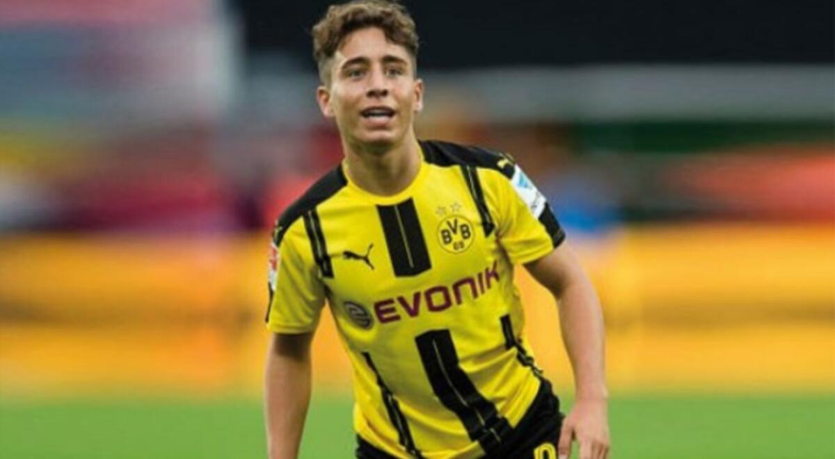 La Nazione, la Fiorentina è l'unica squadra che sta trattando con il Borussia per prendere Emre Mor - 