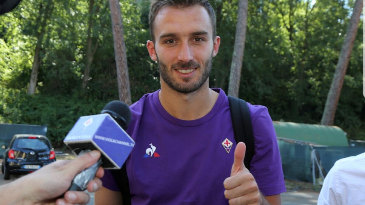 L'entusiamo di Pezzella nel suo arrivo a Firenze e le sceneggiate di Kalinic. Le due facce della Fiorentina nel weekend - German Pezzella Fiorentina
