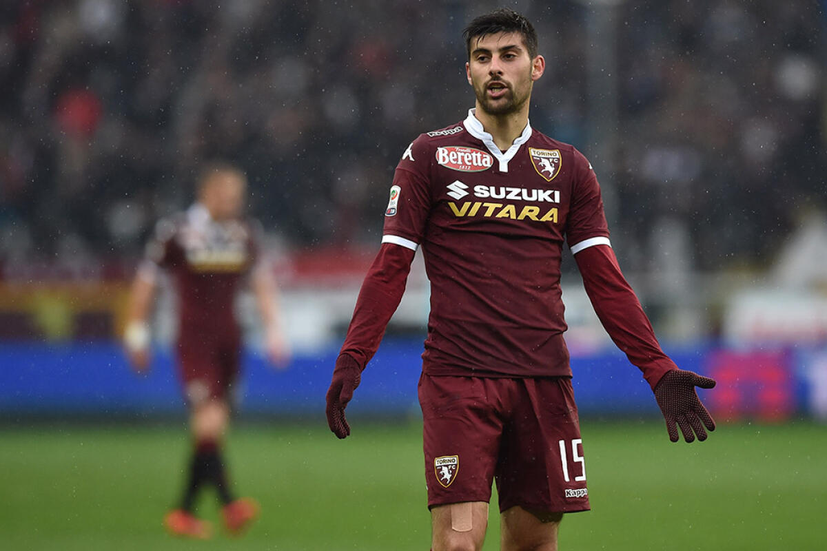 Tifosi granata imbufaliti per la cessione di Benassi, la rivolta inizia dai social... - TURIN, ITALY - FEBRUARY 07:  Marco Benassi of Torino FC reacts during the Serie A match between Torino FC and AC Chievo Verona at Stadio Olimpico di Torino on February 7, 2016 in Turin, Italy.  (Photo by Valerio Pennicino/Getty Images)