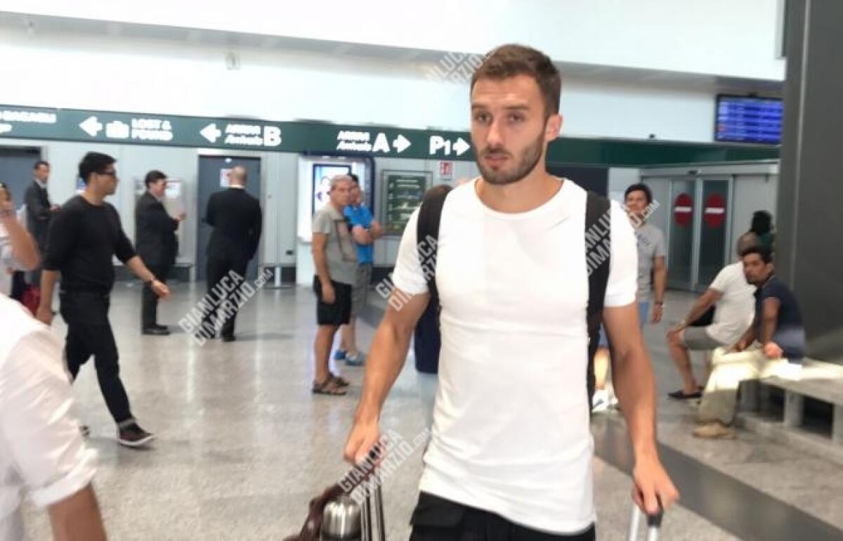 Pezzella sbarca a Milano: "Pronto per una grande avventura. Felice di ritrovare il mio amico Simeone" - 