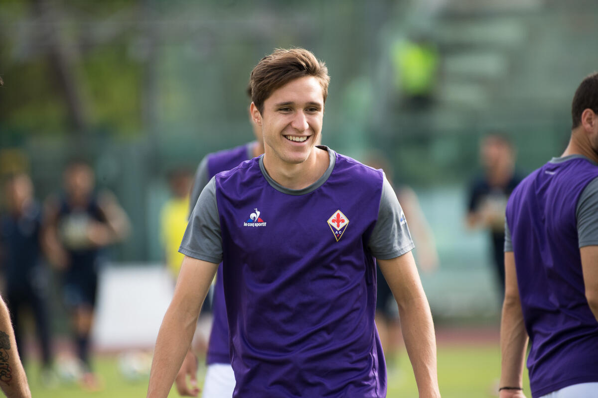 FORM.UFFICIALI: CHIESA TORNA SULLA DESTRA, DAVANTI ANCORA SIMEONE. TOMOVIC.. - Viareggio, Stadio dei Pini, 13.08.2017, Fiorentina-Parma, Foto Fiorenzo Sernacchioli. Copyright Labaroviola.com Federico Chiesa