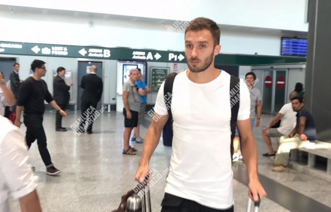 L'arrivo a Milano di German Pezzella