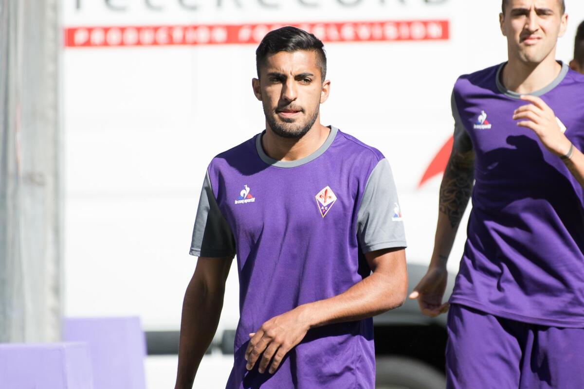 Corriere dello Sport, Maxi Olivera può giocare titolare contro la Juventus questa sera. Più difensivo rispetto a Biraghi - Moena, Ritiro della Fiorentina 16.07.2017, Foto Fiorenzo Sernacchioli. Copyright Labaroviola.com