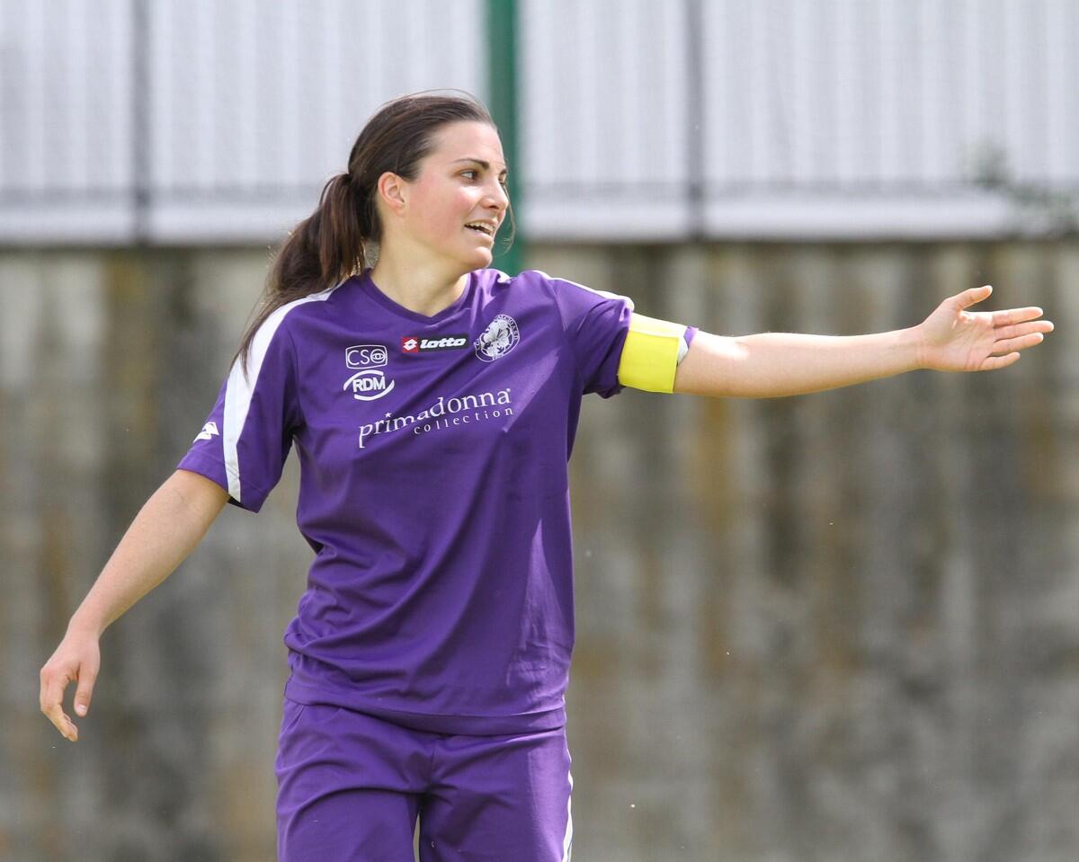 Nazione: la Champions League torna a Firenze. E' la notte della Fiorentina Women's, col dubbio Guagni - Alia GUAGNI  - PRIMADONNA FIRENZE- RIVIERA DI ROMAGNA Serie A Calcio Femminile 24a Giornata - 05.05.2012 - Firenze - Fotografie di Federico De Luca - © tutti i diritti riservati - menzione del nome dell'Autore obbligatoria ai sensi legge 633/41